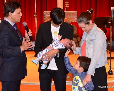 Dedicação de Benjamín Shiroto No domingo passado, 19 de Abril, tivemos a dedicação de Benjamin, filho de nossos amados irmãos Johnny e Sheila Shiroto....