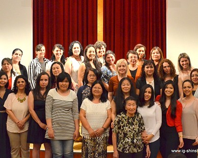 Dia das Mães 2017 No domingo, 14 de Maio, a “Igreja Cristã de Shinshiro” celebrou o “Dia das Mães” com uma pequena homenagem para cada uma...