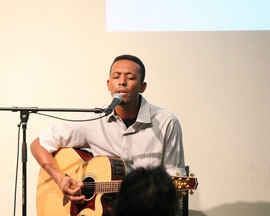 Daniel de Souza en Shinshiro El Miércoles 20 de Junio, el pastor y cantante brasileño Daniel de Souza, estuvo con nosotros en nuestra iglesia,...